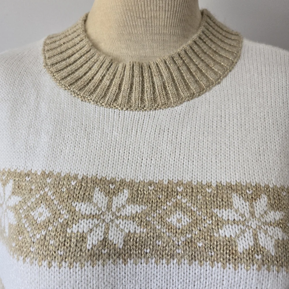 TOMMY HILFIGER Cream & Gold Snowflake Knit Sweater. Size Small - Picture 5 of 11